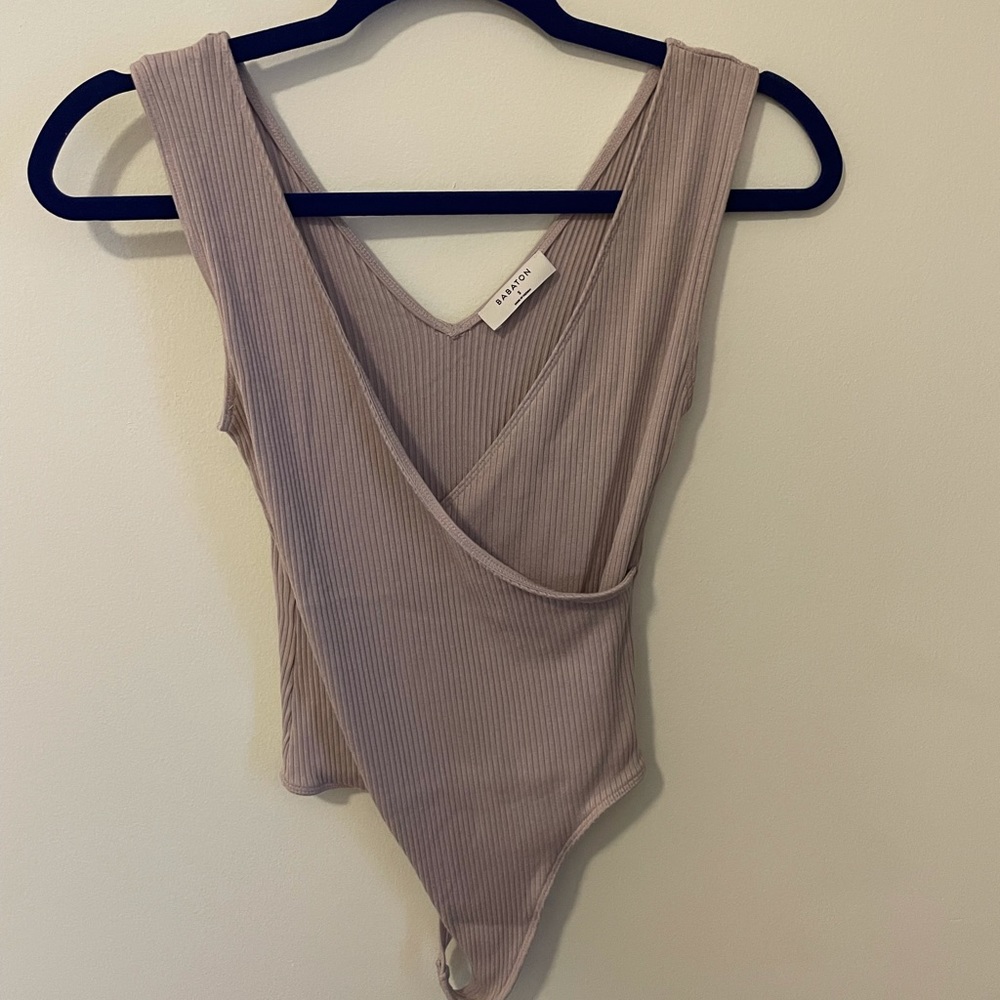 Aritzia Babaton Lido Bodysuit in light pink/purple - Picture 2 of 3